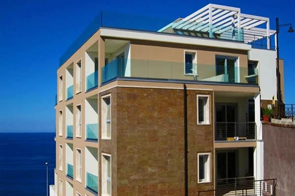 Residenza Sul Mare Aparthotel Валедория Екстериор снимка